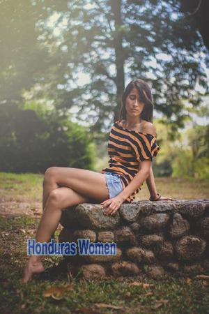 153599 - Alejandra Age: 31 - Venezuela