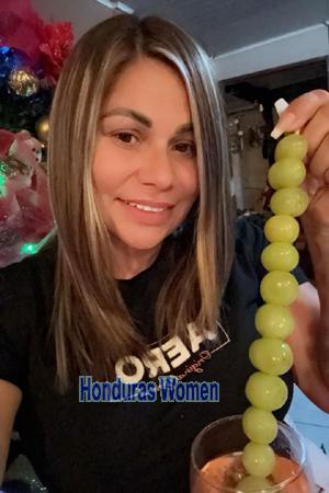 181439 - Doris Age: 44 - Costa Rica