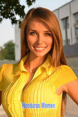 191380 - Alina Age: 28 - Ukraine