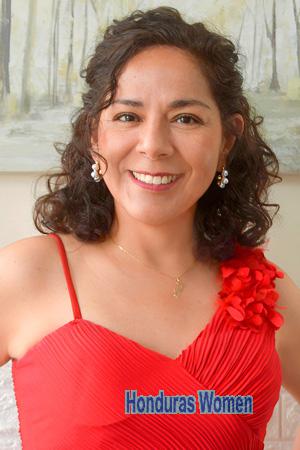 225446 - Pilar Age: 51 - Peru