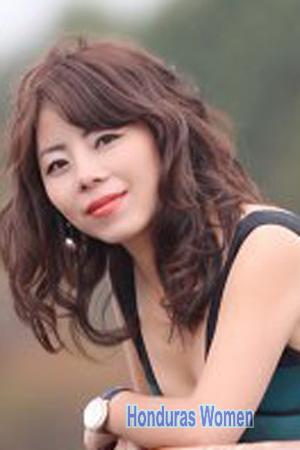225721 - Xiaohong Age: 43 - Spain