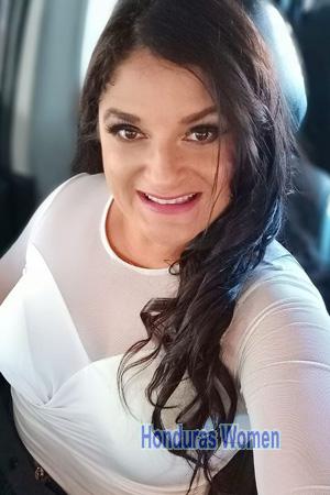 226852 - Ivannia Age: 44 - Costa Rica
