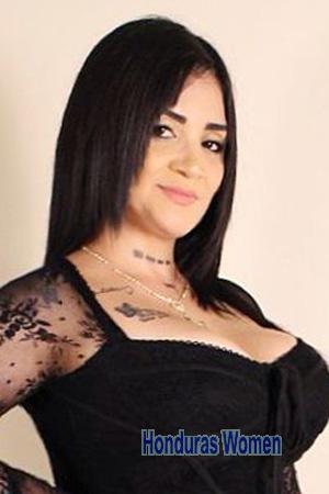 228297 - Adriana Age: 32 - Costa Rica