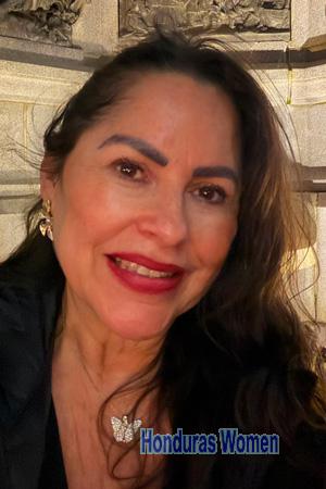 228647 - Yamilet Age: 56 - Costa Rica
